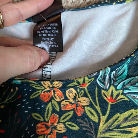 Small Agnes & Dora swing tunic - Picture 3 of 4